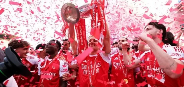 أرسنال يرفع كأس الدوري الإنجليزي الممتاز: لماذا يستحق فريق ميكيل أرتيتا اللقب رغم الانتقادات الموجهة لأسلوب لعبه
