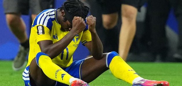 نجم السويد يشعر بخيبة أمل شديدة بعد التعادل مع اليابان في كأس العالم – قبل أن يتم إبلاغه بتأهلهم إلى الأدوار الإقصائية!