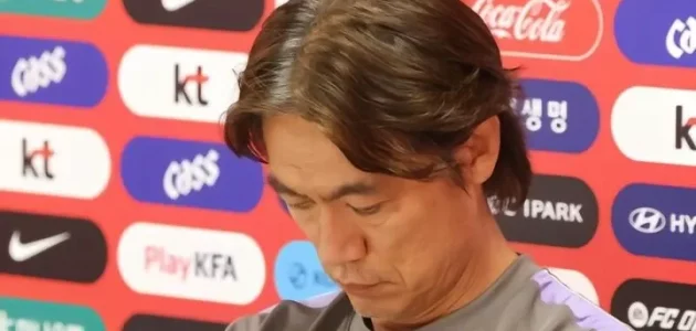 رسميًا: استقال مدرب منتخب كوريا الجنوبية، ميونغ بو هونغ، بعد خروجه من دور المجموعات