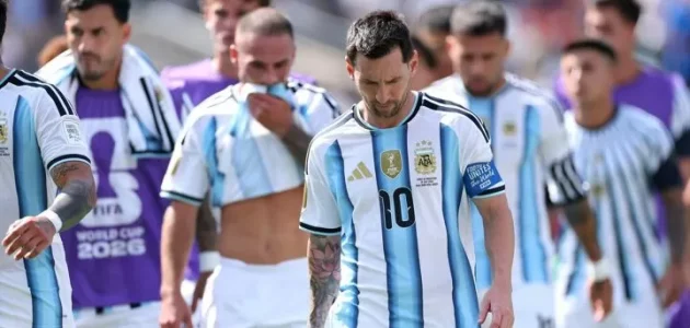 الأرجنتين تصبح أول فريق في تاريخ نهائيات كأس العالم لا يسدد أي تسديدة على المرمى طوال 90 دقيقة