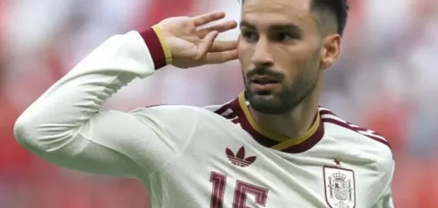 إذا فازت إسبانيا بكأس العالم، فسيكون بايينا أول إسباني يفوز بالميدالية الذهبية الأولمبية وبطولة أوروبا وكأس العالم