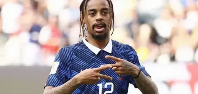 ليفربول يستعد لتقديم عرضه الأول لضم برادلي باركولا لاعب باريس سان جيرمان