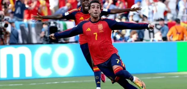 فيران توريس يصبح ثاني لاعب إسباني يسجل في نهائي كأس العالم بعد إنييستا