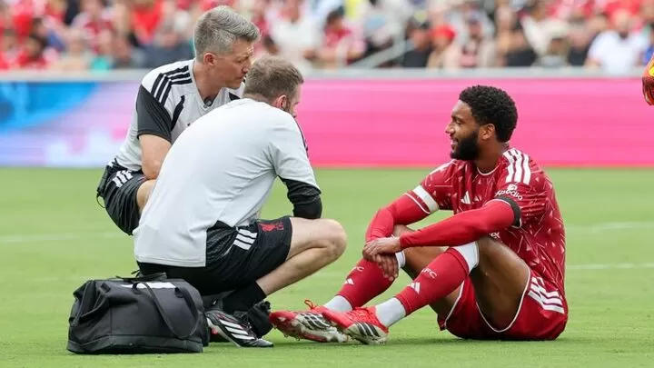 جوميز سيغيب عن بداية موسم الدوري الإنجليزي الممتاز