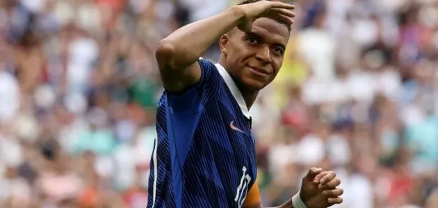 سباق الحذاء الذهبي لكأس العالم 2026: كيليان مبابي يتقدم بهدفين على ليونيل ميسي قبل نهائي كأس العالم