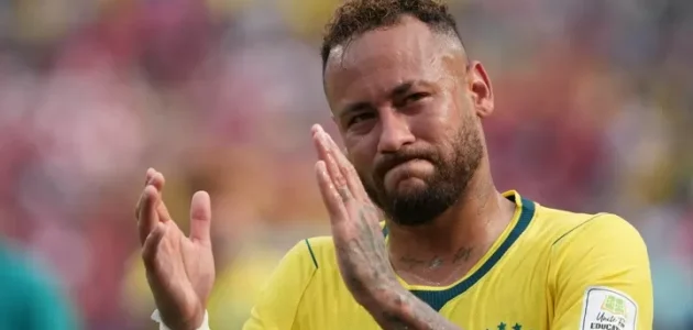 “انتهى الأمر الآن” – نيمار يعلن اعتزاله اللعب دوليًا مع البرازيل بعد الخروج من كأس العالم