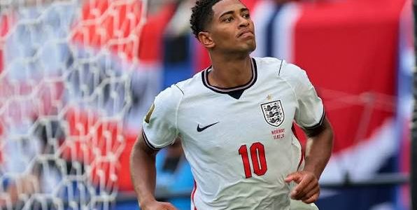 النرويج 1-2 إنجلترا: بيلينجهام يواصل تألقه ليقود منتخب الأسود الثلاثة إلى التأهل