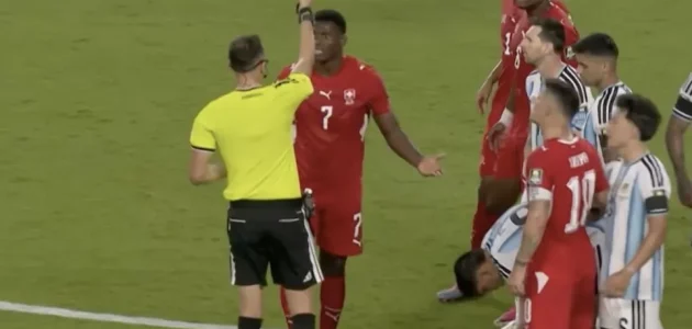 المنافسات البدنية: ارتكب المنتخب السويسري 12 خطأً في الشوط الأول، و19 خطأً مجتمعة من كلا الفريقين